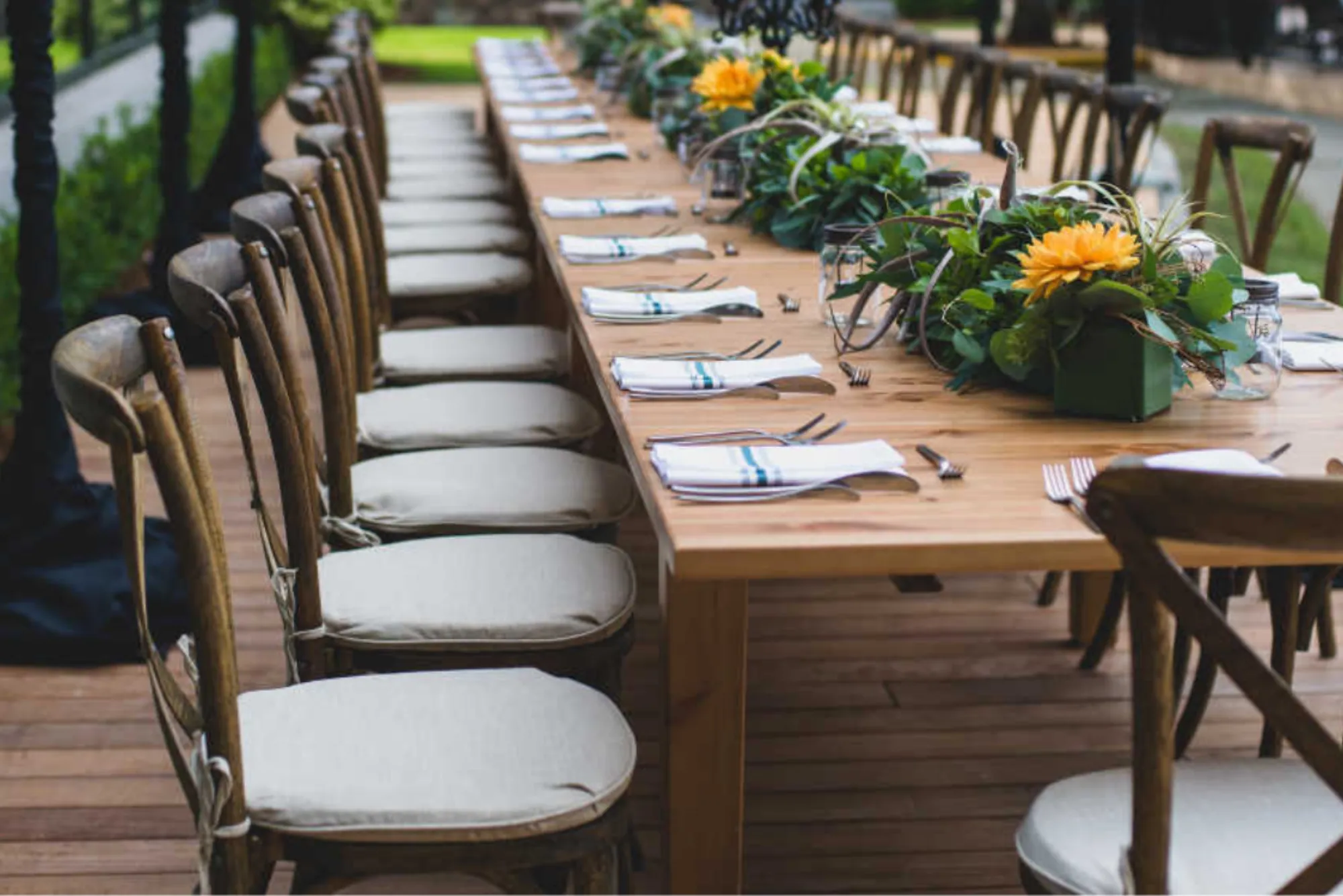 What are the Shipping Costs for Restaurant Chairs Wholesale?