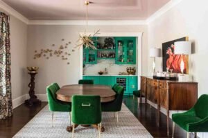 How to Decorate Your Dining Room with Style